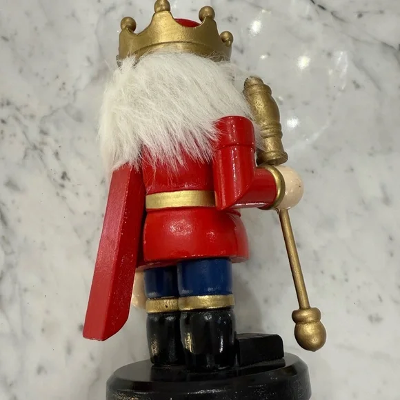 Vintage Set of 5 Colorful Nutcracker Christmas Figurines - Picture 9 of 14